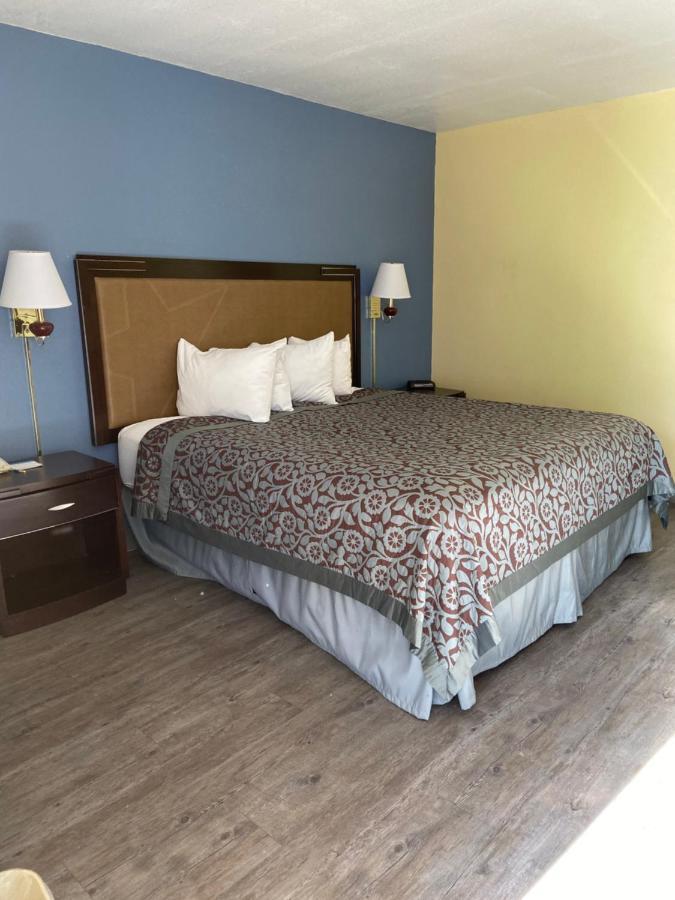 Days Inn By Wyndham Eastland Zewnętrze zdjęcie